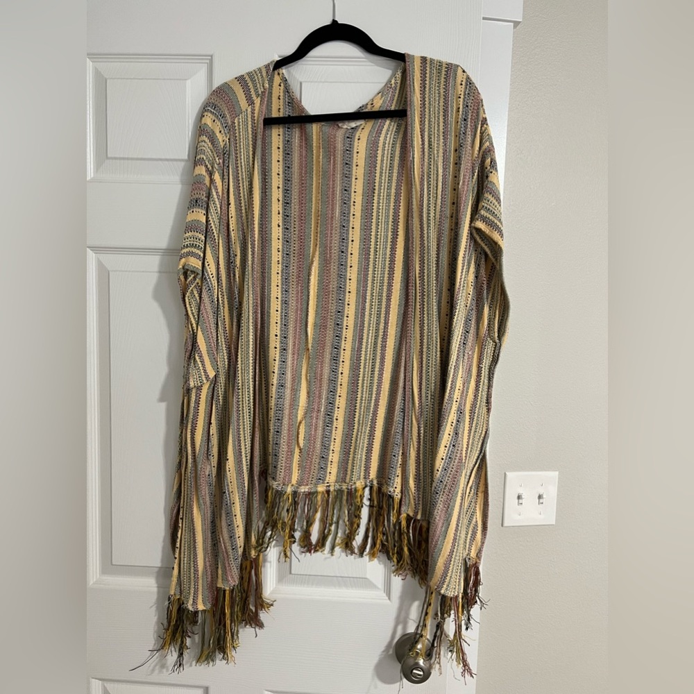 Medium Altar’d State fringe multicolor cardigan short sleeve flowy light weight